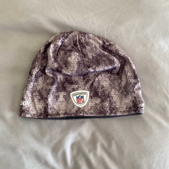 Jets Reebok Beanie - Picture 2 of 4